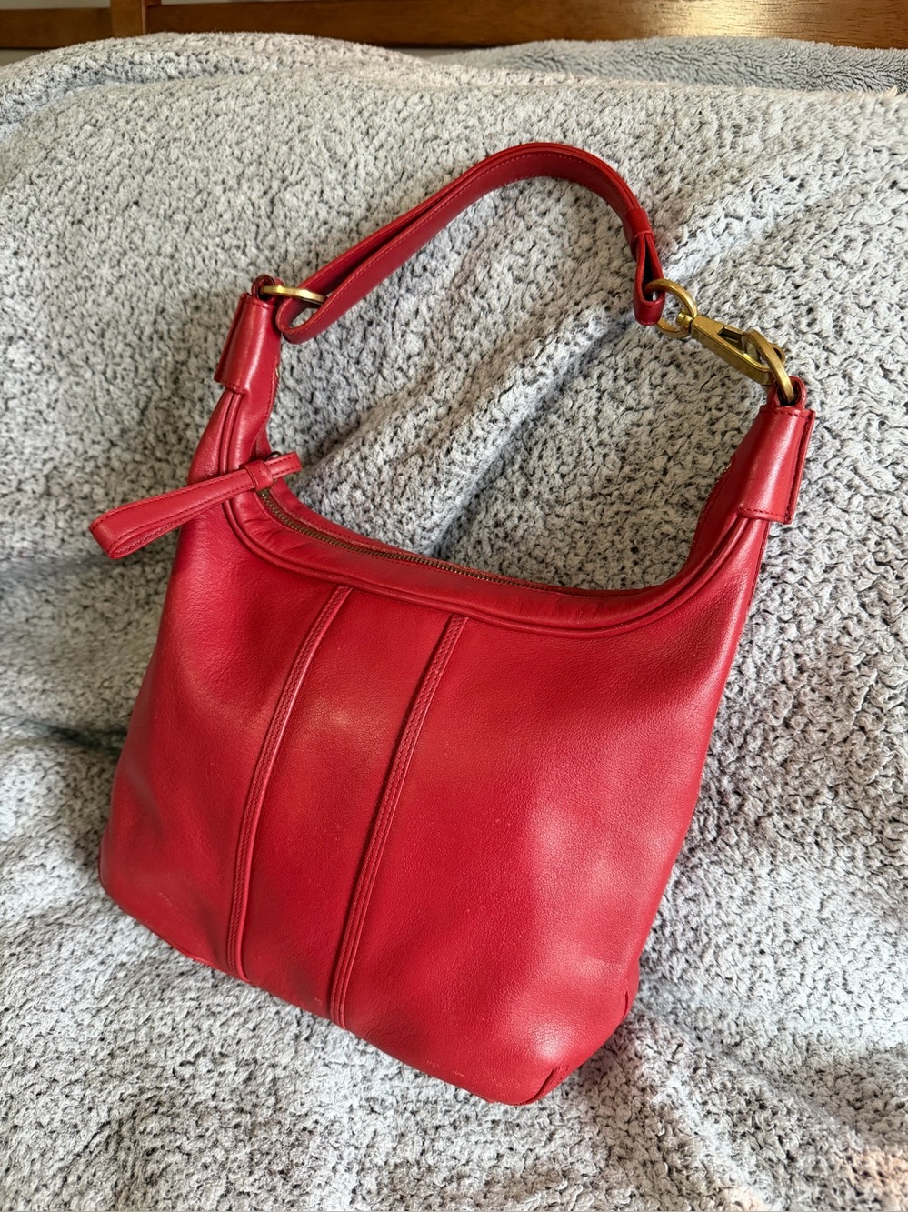 Vintage Coach Amanda 6950 Red Leather Hobo Bag Detachable Strap